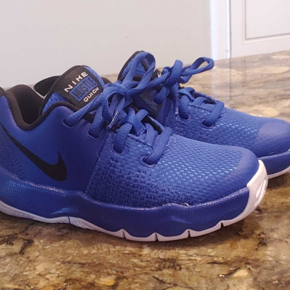 NWOT! Boys 11c Nikes